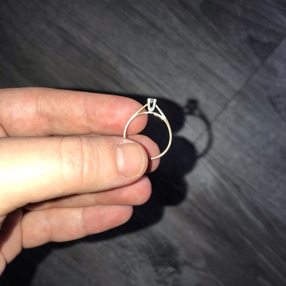 Gold diamond ring - Picture 3 of 3